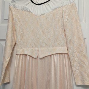 Women's Vintage Style Dress (Medium, about size 4 in US Women's Sizing) in Cream